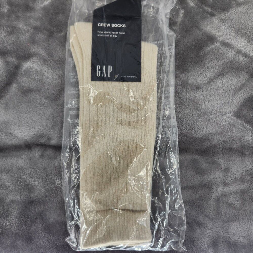 GAP‎ Men's Khaki Crew Socks M/L - New w/ Tags